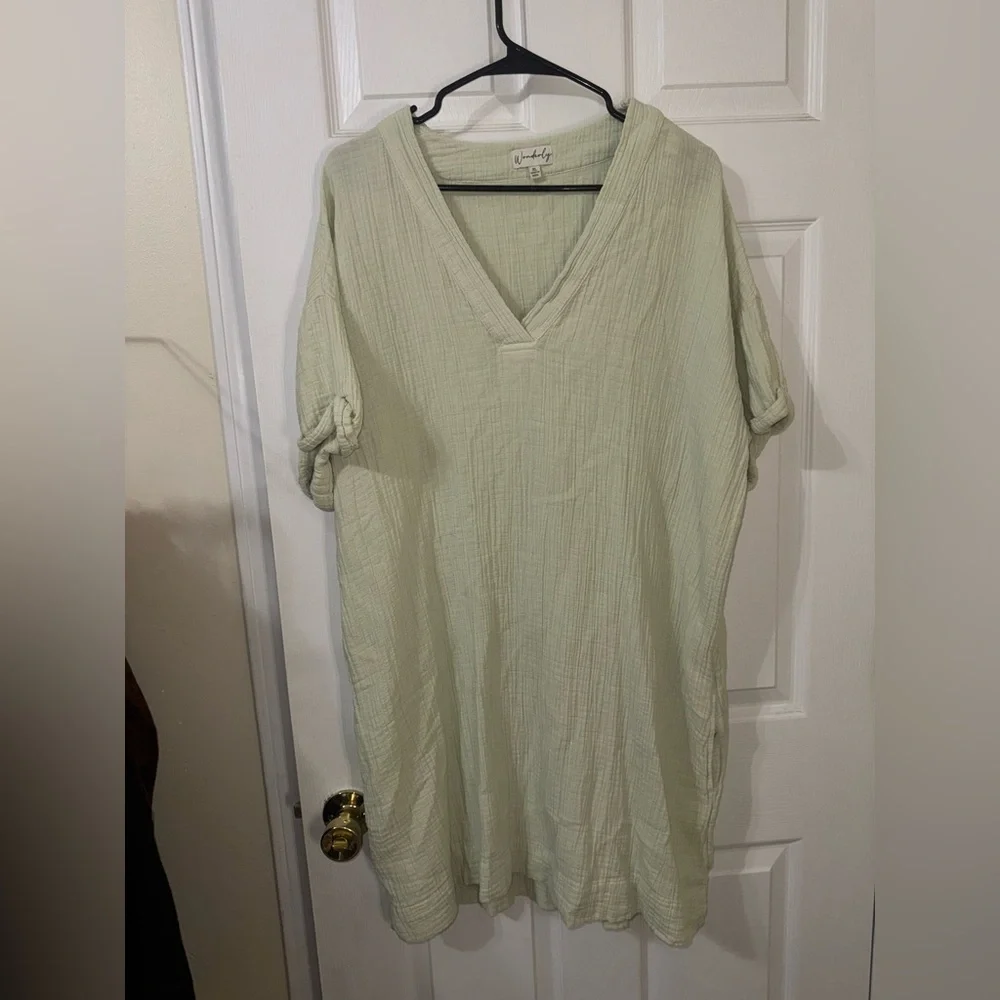 Soft Green Cotton Dress by Wonderly - Picture 2 of 5